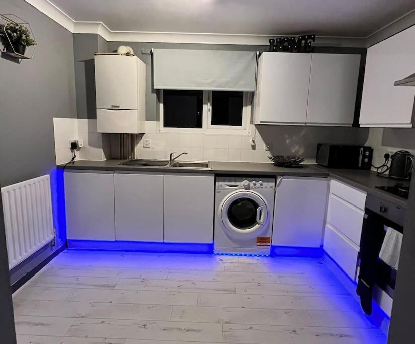 Lovely, Two Bedroom Apartment Central Location Londres Extérieur photo