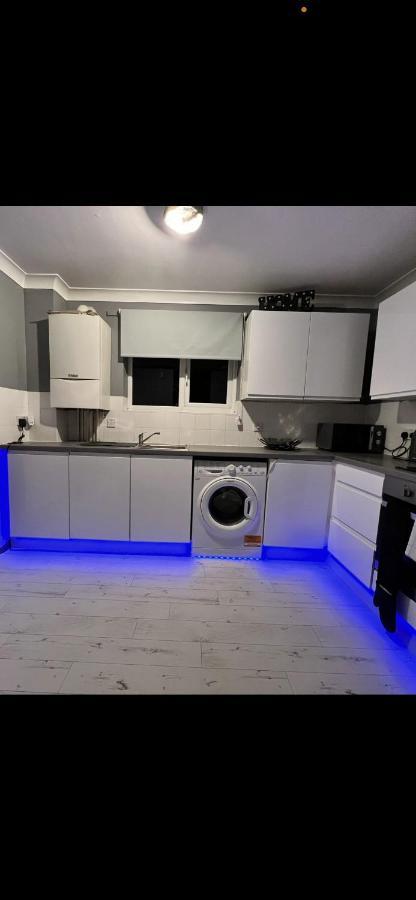 Lovely, Two Bedroom Apartment Central Location Londres Extérieur photo