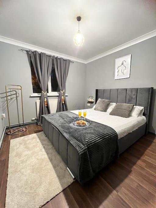 Lovely, Two Bedroom Apartment Central Location Londres Extérieur photo